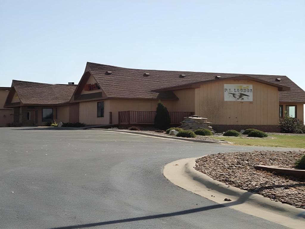 Days Inn By Wyndham West Branch Iowa City Area Exterior foto