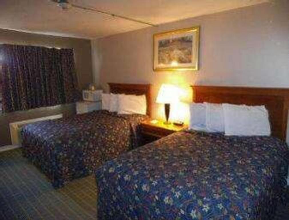 Days Inn By Wyndham West Branch Iowa City Area Exterior foto